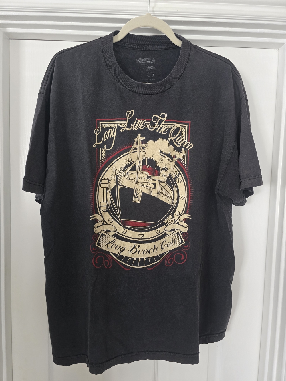 Long Beach Clothing Co. Long Live The Queen Graphic T-Shirt - Black